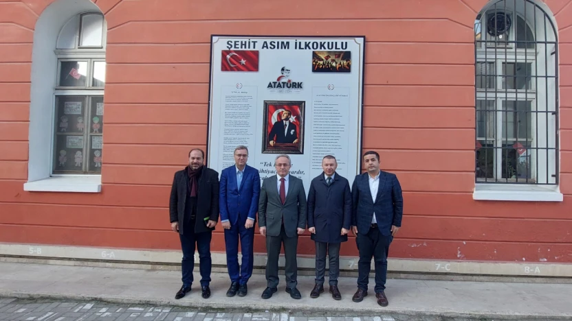 İl Millî Eğitim Müdürü Alireisoğlu Şehit Asım İlkokulu'nda incelemelerde bulundu