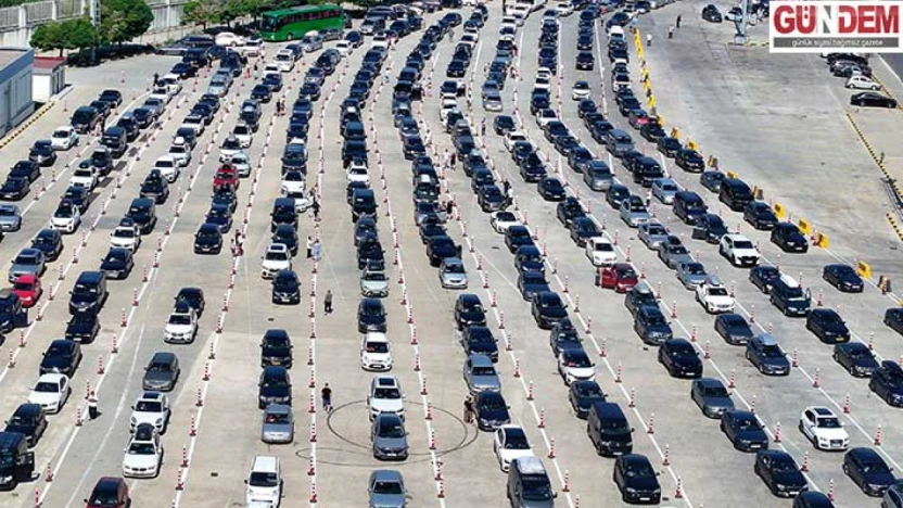 Kapıkule'de günlük yolcu giriş rekoru kırıldı