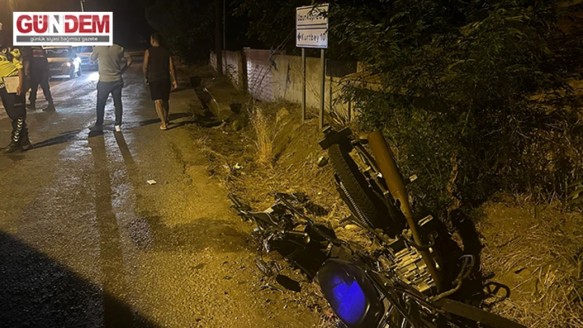 Motosiklet ile elektrikli bisiklet çarpıştı