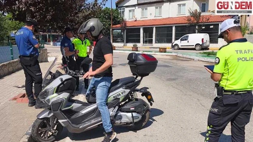 Motosikletlere yönelik denetimlerde 20 kişiye ceza uygulandı