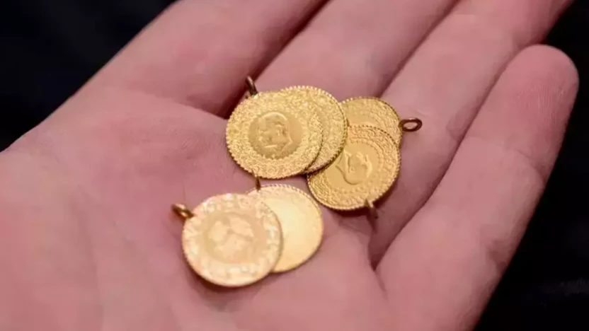 Oğlunun kız arkadaşından şikayetçi oldu