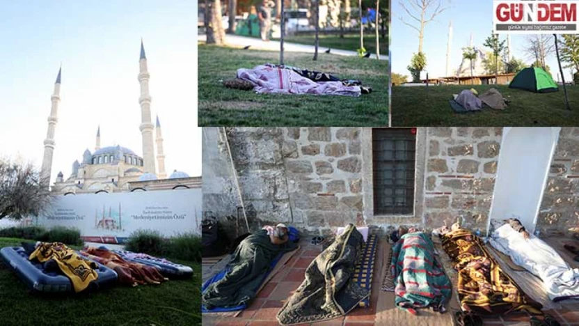 Otellerde yer bulamayan güreşseverler açık havada uyudu