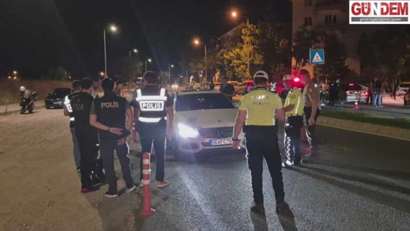 Polis ekipleri asayiş ve trafik denetimi yaptı