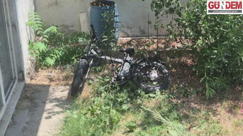 Sitenin bahçesine düşen çocuk ile arkasından atlayan babası yaralandı