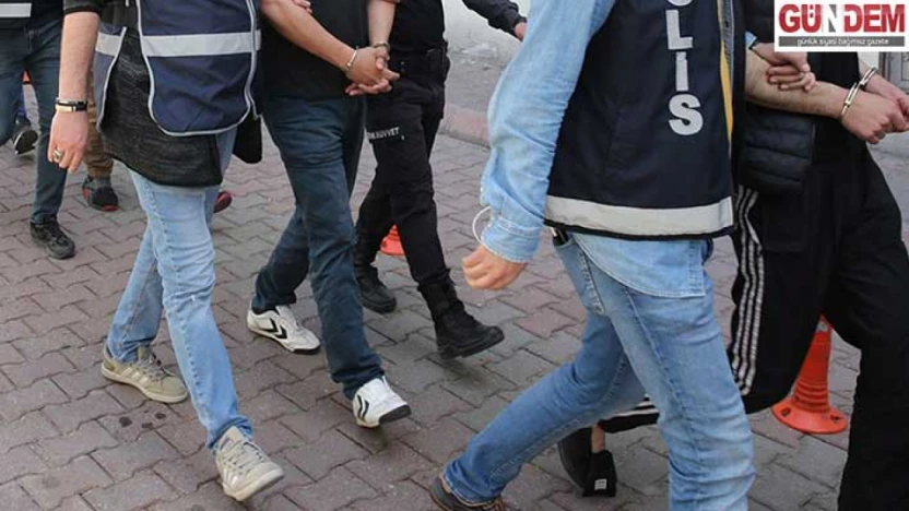 Uyuşturucuyla yakalanan 5 şüpheli gözaltına alındı