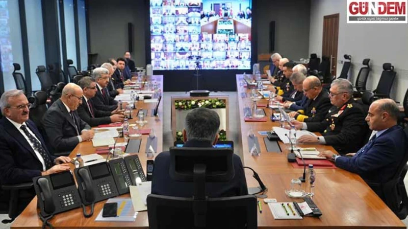 Vali Sezer yeni yıl tedbirleri toplantısına katıldı