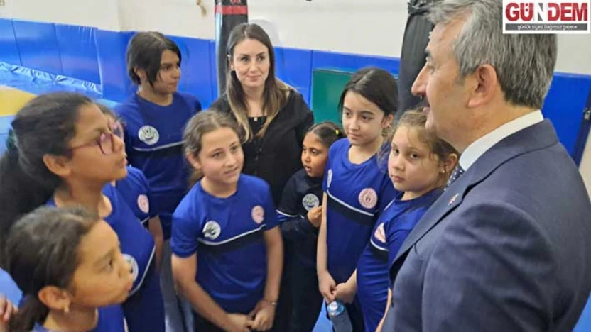 Vali Yunus Sezer, 'Bu Yıl 14 Bin Öğrenciye Ulaştık'