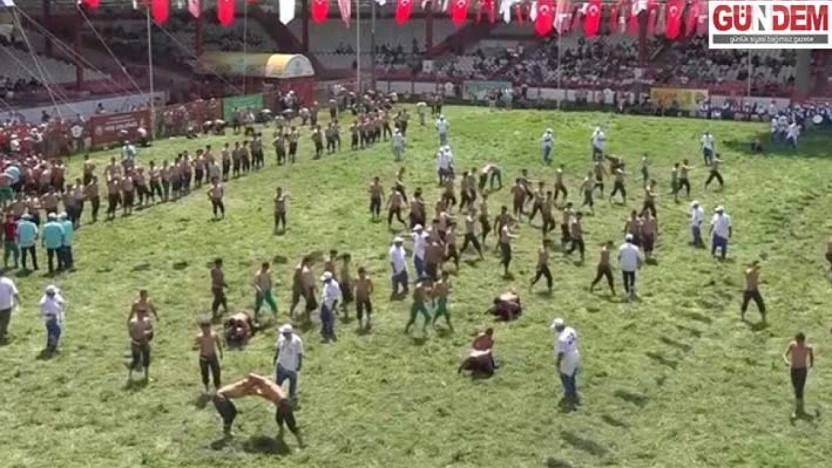 Yağlı güreşin ruhunu yansıtan seremoni: 'Peşrev'