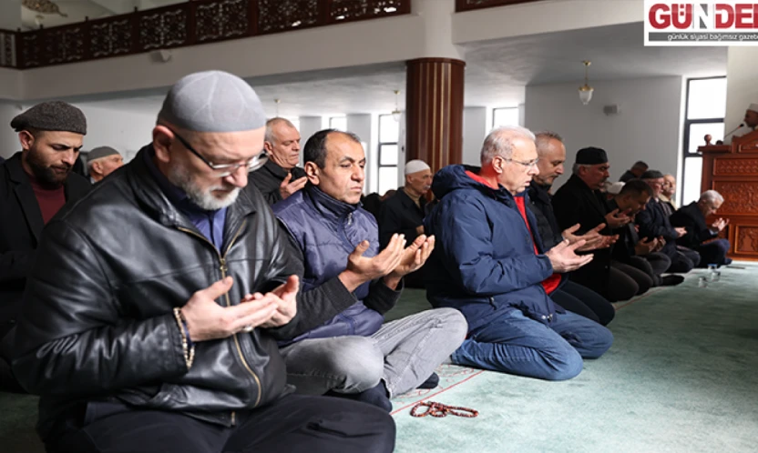 15 Temmuz şehitleri için hatim programı düzenlendi