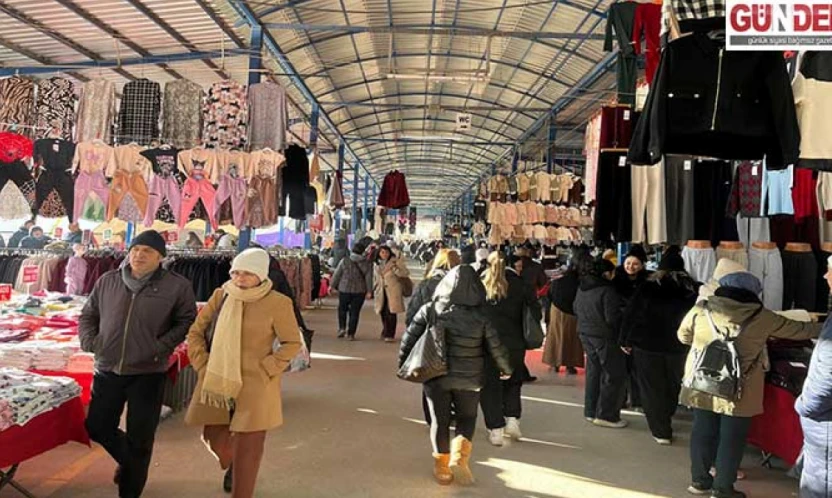 Cuma Pazarı yine hareketliydi