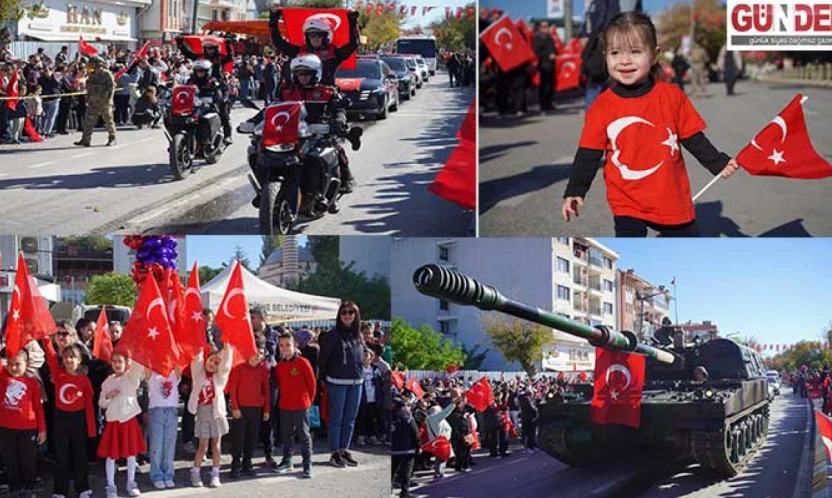 Cumhuriyet Bayramı kutlamalarında görkemli tören
