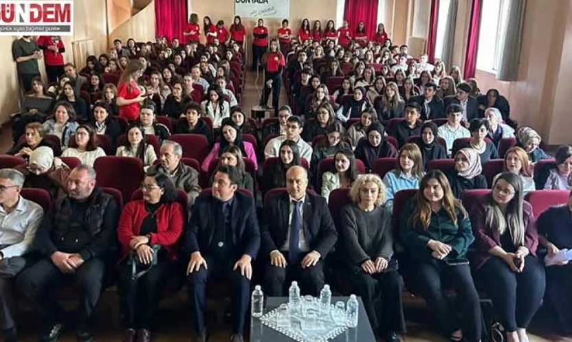 Edirneli gençler psikoloji bilimi için aynı çatıda toplandı