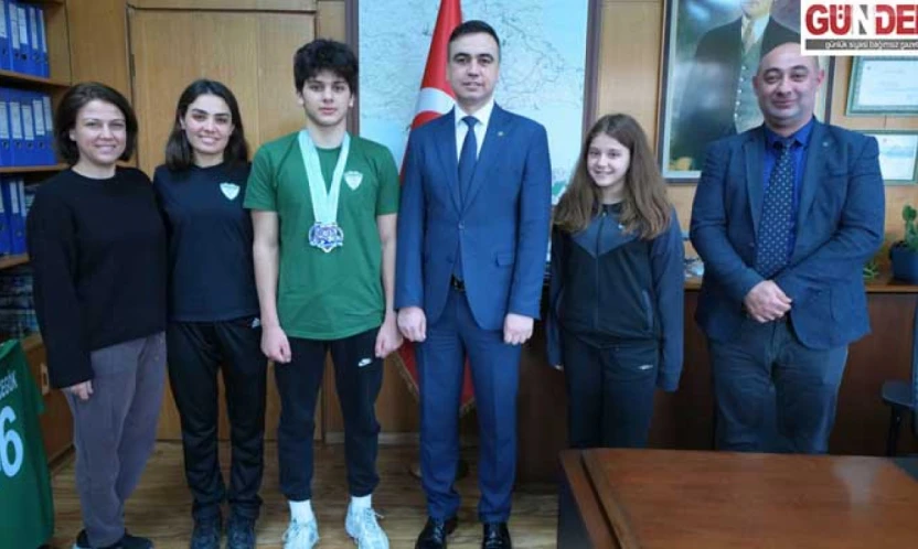 Edirneli Yüzücü Milli Formaya Uzandı