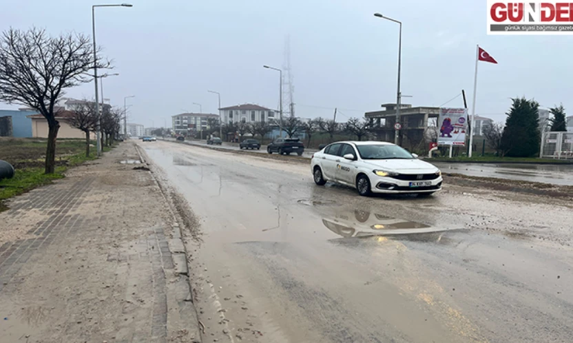 Hilly Otel Kavşağı köstebek yuvasına döndü