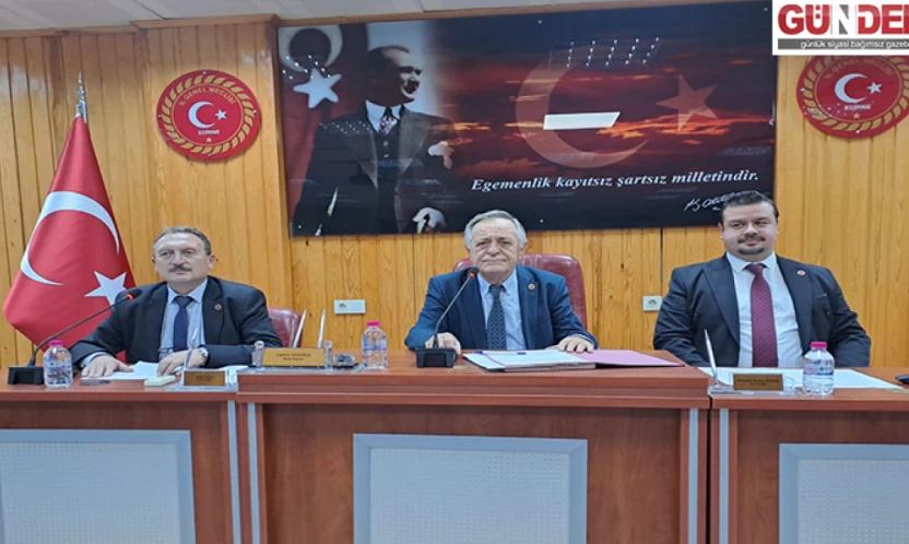 İl Genel Meclisi'nde İnsan Kaynakları ve Yazı İşleri Müdürlüğü sunum yaptı