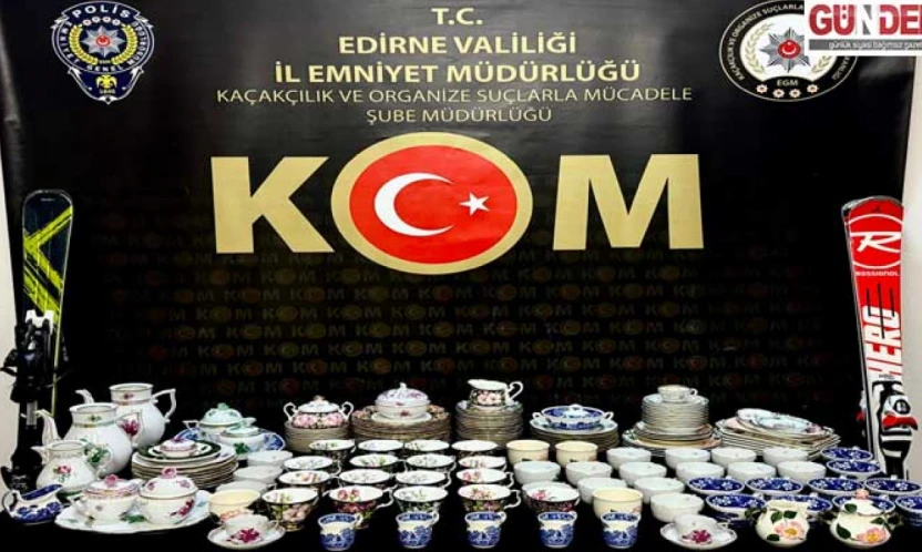 Kapıkule'de 128 el sanatı eseri ele geçirildi