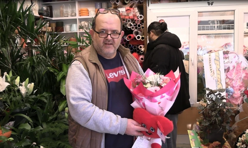 Kırmızı gül zirvede: Edirne'de sevgililer günü hareketliliği