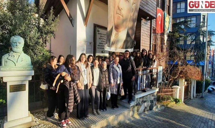 Lalalpaşalı öğrenciler Tekirdağ gezisine katıldı
