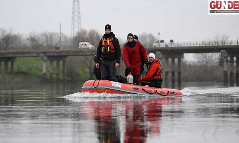 Meriç Nehri'nde kaybolan genç için arama çalışmaları sürüyor