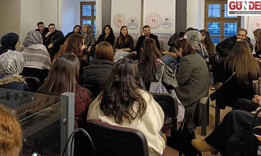 Öğrenciler 'helva sohbetleri' kültürünü yaşatıyor