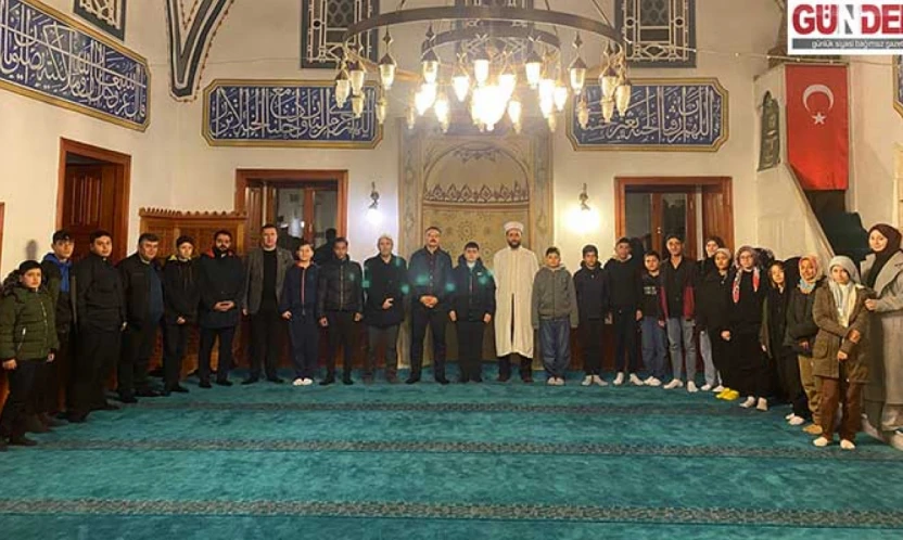 Öğrenciler sabah namazında buluştu