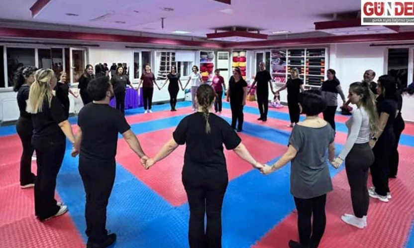 Öğretmenler Halk Danslarında buluştu