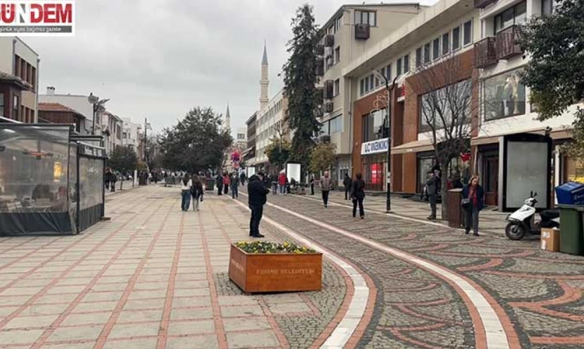 Pazarın kapatılmasına Saraçlar esnafından tepki