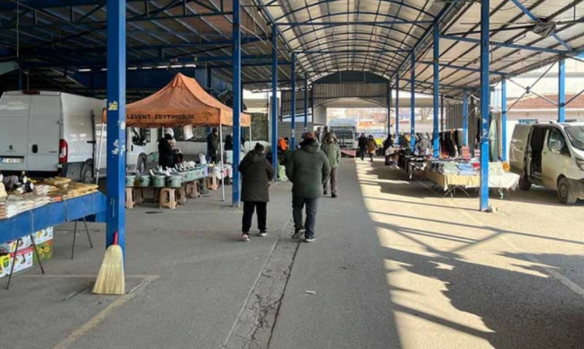 Pazartesi Pazarına dondurucu soğuk engeli