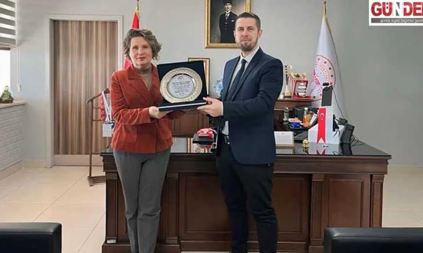 Sultan I. Murat Devlet Hastanesi'ne 'Balkanlara Hizmet' ödülü