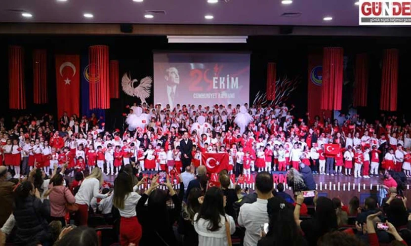TED Edirne Koleji'nden Cumhuriyet'in 102'inci yılına coşkulu kutlama