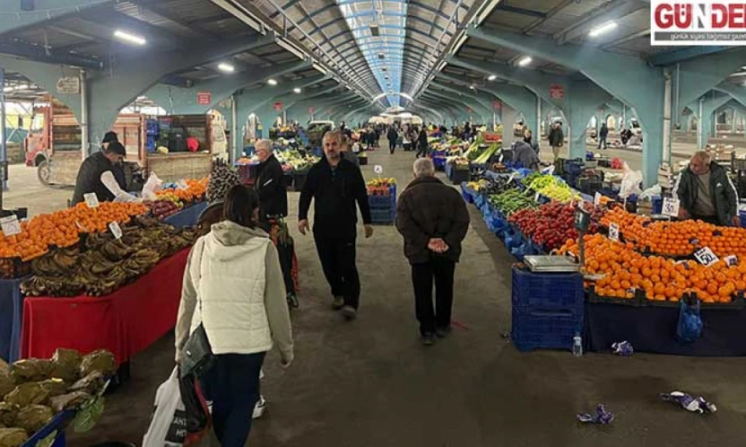 Tezgâhlar yerli ürünlerle doldu