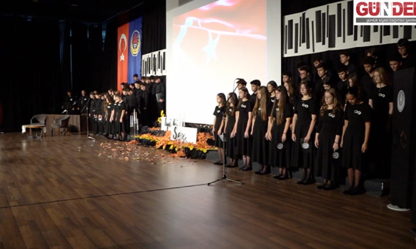 Ulu Önder Atatürk, TED Edirne Koleji'nde düzenlenen programla anıldı