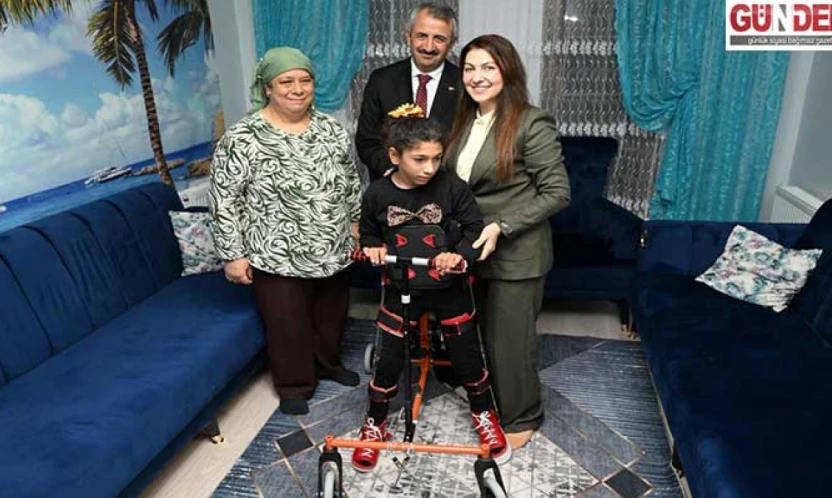 Vali Sezer ve eşi Canan Sezer'den, Göksun Örs'e ziyaret