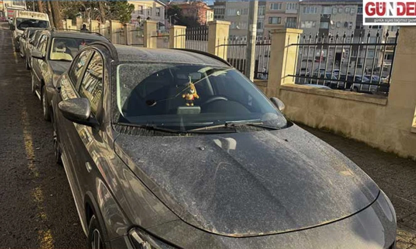 Yağmurla birlikte çamur yağdı